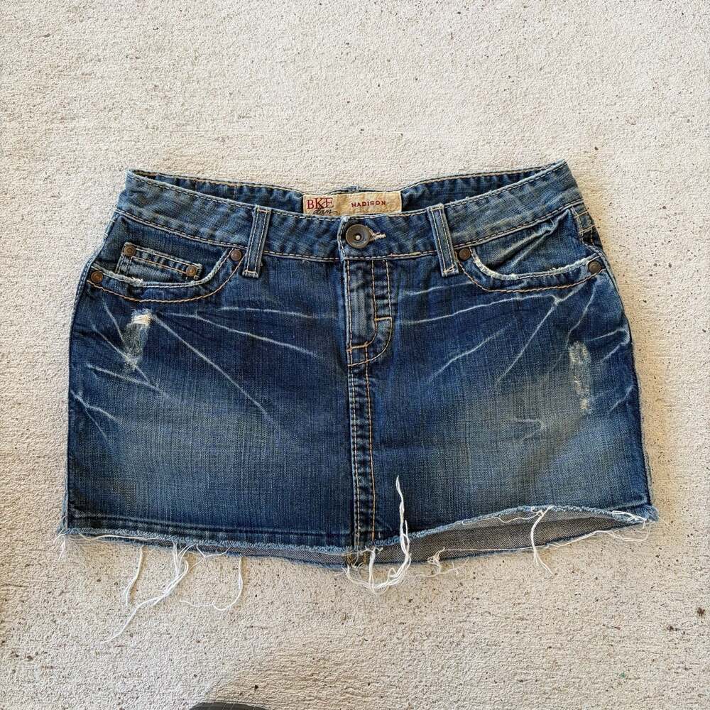BKE Madison Denim Mini Skirt Size 27 Distressed Frayed Y2K